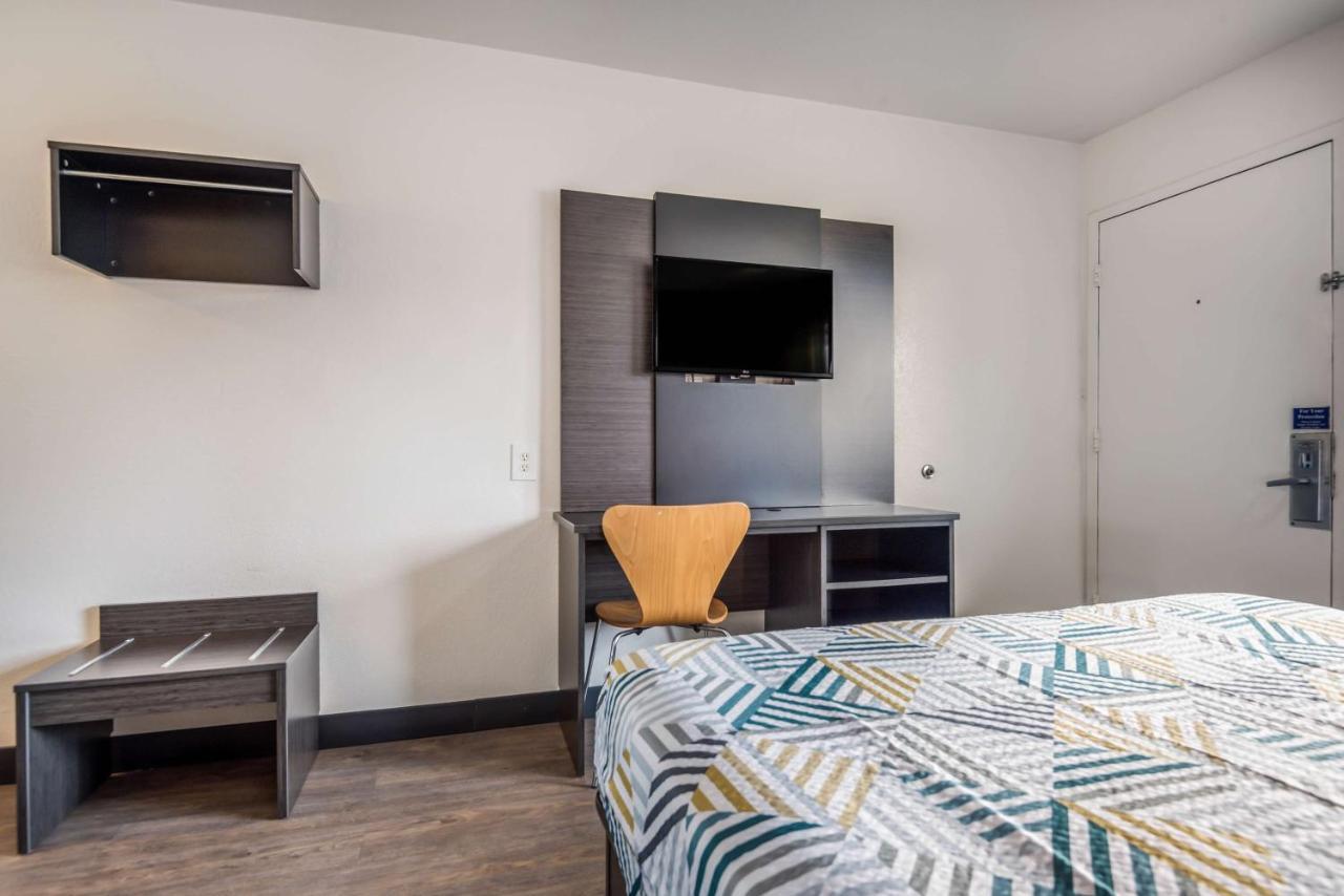 Motel 6-College Station, Tx - Bryan Buitenkant foto