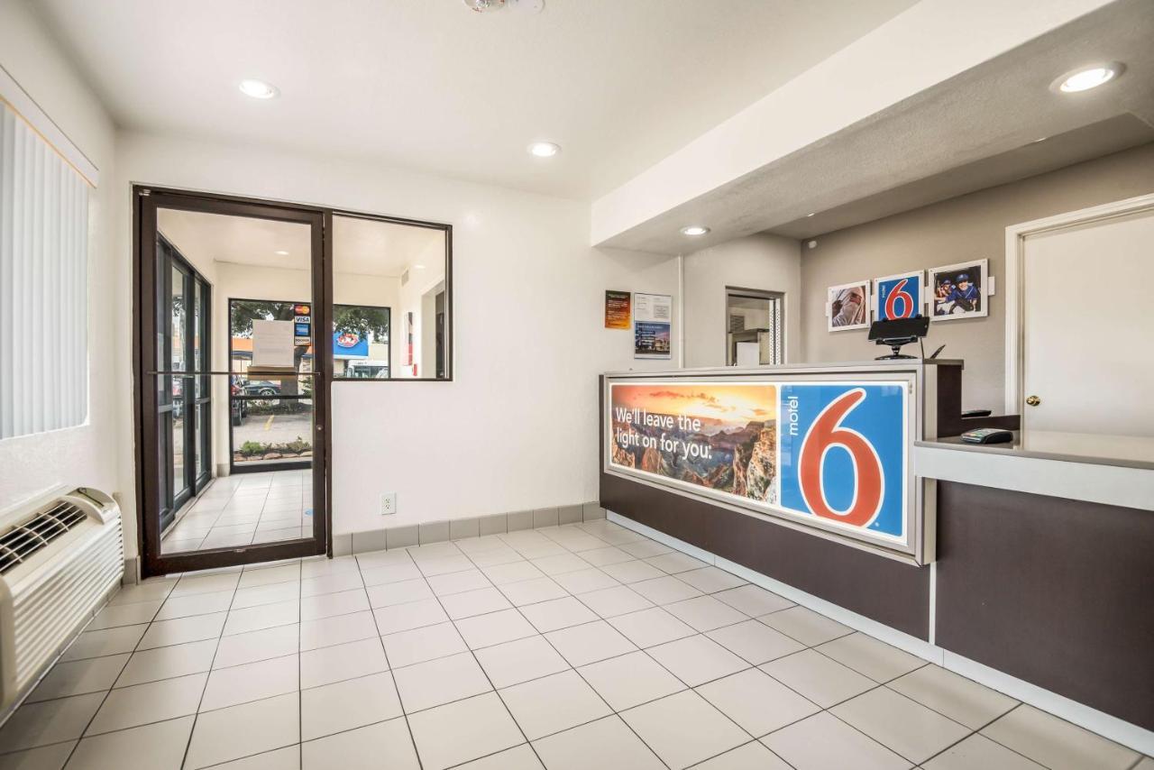 Motel 6-College Station, Tx - Bryan Buitenkant foto