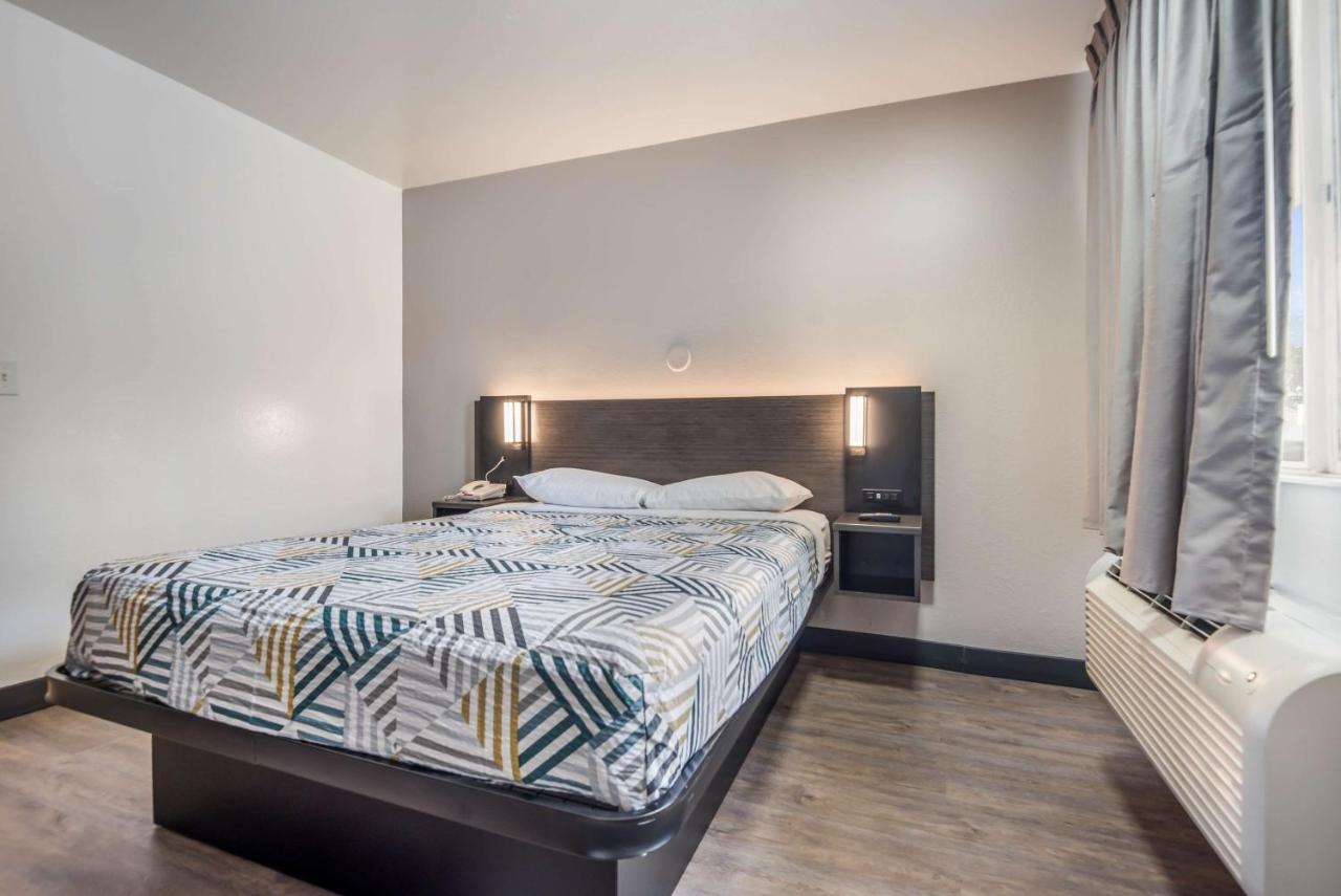 Motel 6-College Station, Tx - Bryan Buitenkant foto