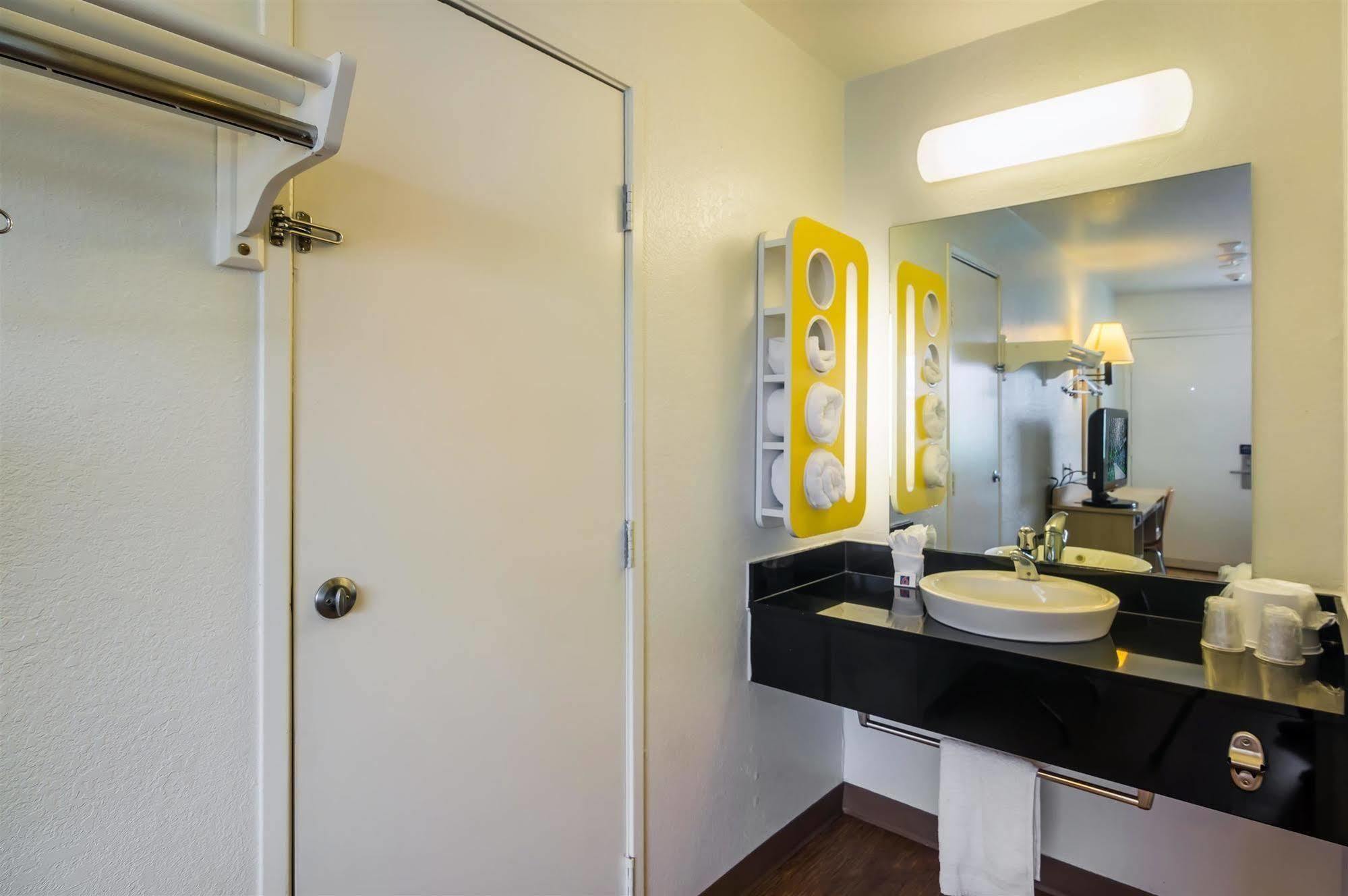 Motel 6-College Station, Tx - Bryan Buitenkant foto